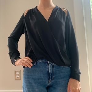 Trouvé formal top
